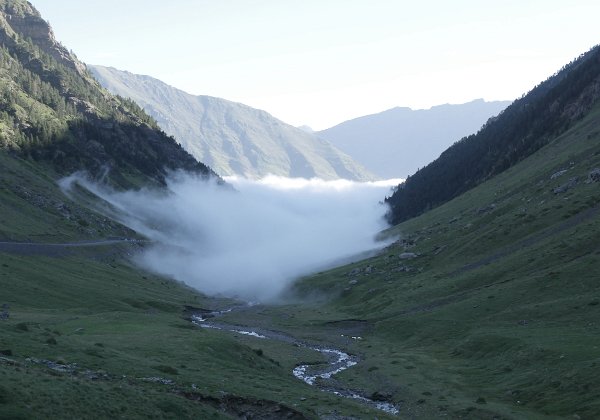 De cette journée de canyoning, nous ne ramènerons aucune photo ni vidéo... Pourtant on n'a pas manqué d'action, entre glissades plus ou moins contrôlées dans…